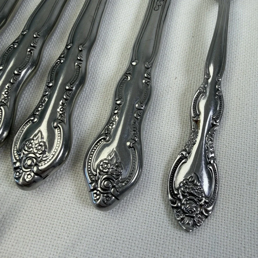 International Verona Stainless Silverware 13 Pieces Spoon Knife Fork Lot Taiwan
